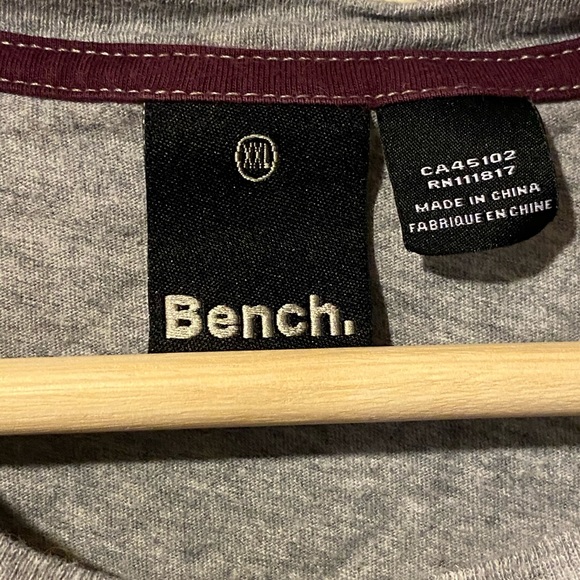 BENCH LOGO T-SHIRT - Picture 2 of 3